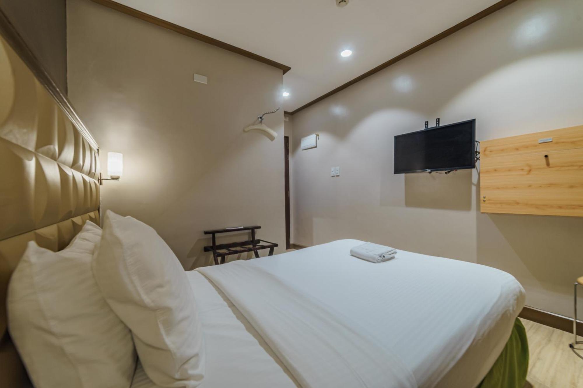 Robertson Hotel Naga  Eksteriør billede